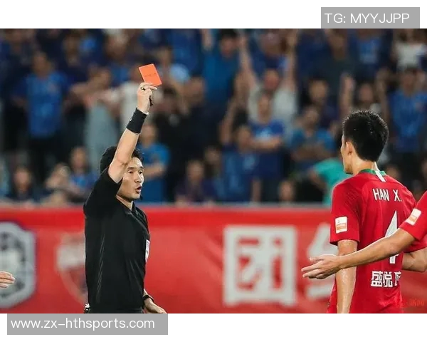 袁甲评艾堃蓉城第一球争议与费莱尼事件惊人相似引发热议 袁甲评艾堃蓉城第一球争议与费莱尼事件惊人相似引发热议