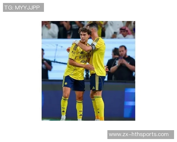 菲利克斯头球破门助利雅得胜利领先对手一球展现自信风采 菲利克斯头球破门助利雅得胜利领先对手一球展现自信风采