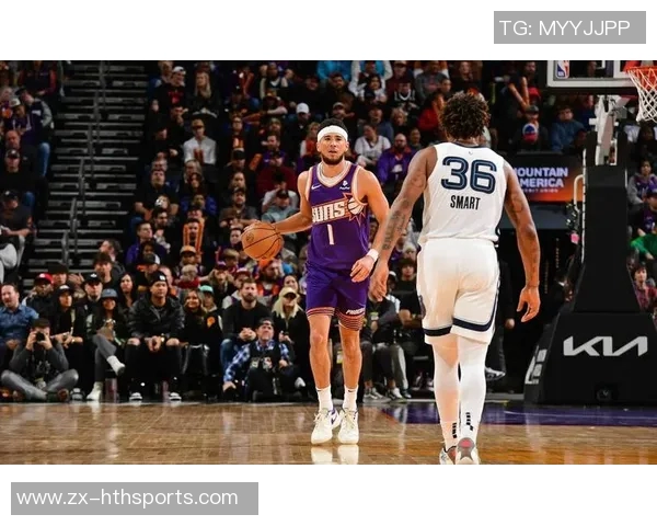 布克高效发挥助球队取胜13投6中贡献19分6板5助3断正负值17